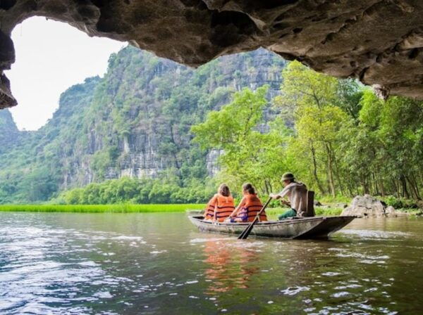 Ninh Binh Small Group Tour : Hoa Lu, Trang An, Mua Cave - Booking Information