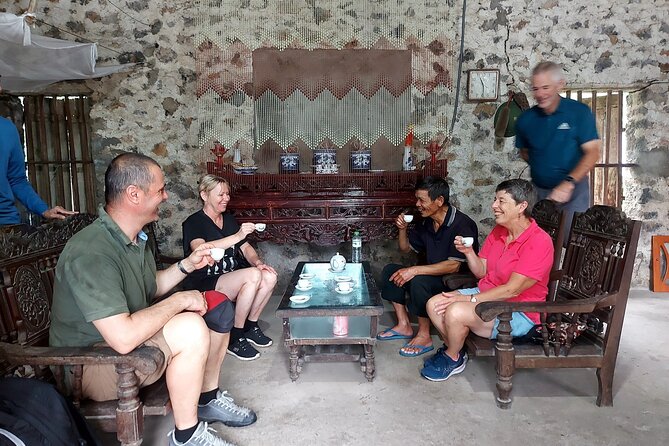 Ninh Binh Small Group Tour-Tam Coc, Mua Cave, Bich Dong, Biking - Traditional Architecture and Embroidery