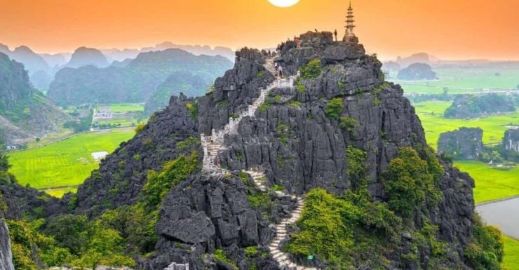 Ninh Binh Sunset Tour And Visit Hoa Lu Ancient Town - Good To Know