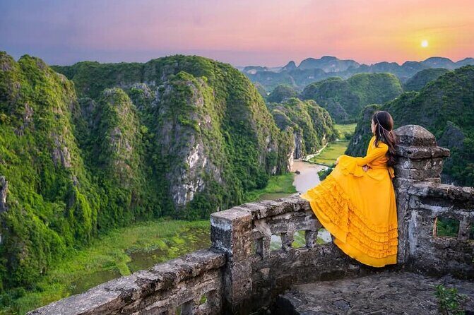 Ninh Binh Tour from Hanoi for 6-9 Pax/tour by DCar Limousine - An In-Depth Look at the Ninh Binh Tour Experience