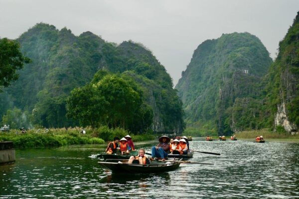 Ninh Binh Tour From Hanoi : SMALL GROUP+ JEEP+ BOAT + LIFE - Local Culture Experience