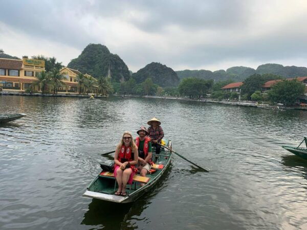 Ninh Binh Tour From Hanoi : SMALL GROUP+ JEEP+ BOAT + LIFE - Scenic Spots and Activities