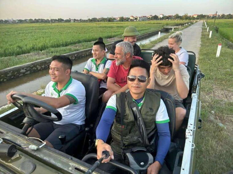 Ninh Binh: Trang An and Mua Cave Half-Day Private Jeep Tour - Trang An Scenic Landscape