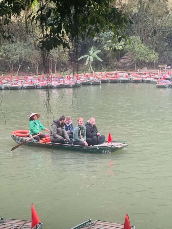 Ninh binh: Trang An, Bai Dinh Pagoda and Hang Mua Day Trip - Bai Dinh Pagoda: Vietnam’s Largest Temple Complex