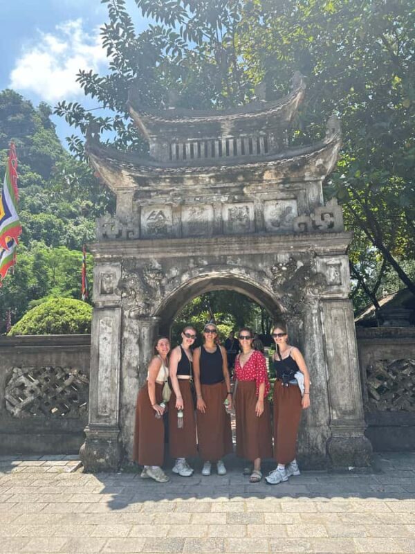 Ninh binh: Trang An, Bai Dinh Pagoda and Hang Mua Day Trip - Exploring the UNESCO World Heritage Site: Trang An