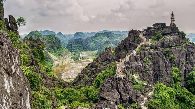Ninh Binh: Trang An Boat Ride, Hoa Lu & Mua Cave Sunset - The Sum Up