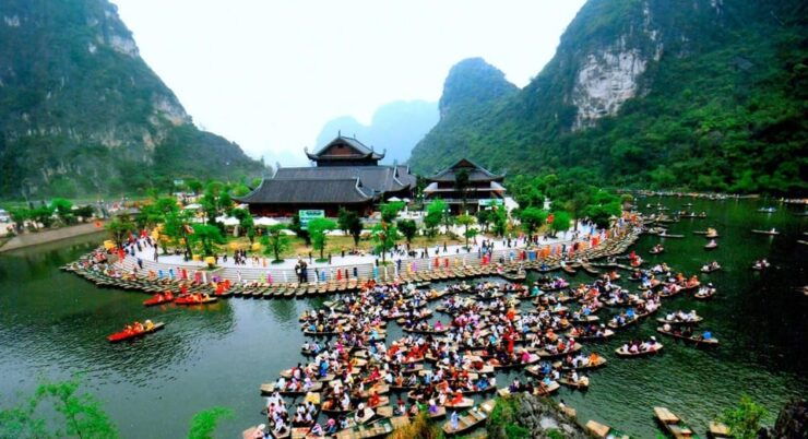 Ninh Binhs Nature and Legacy Tour: Hoa Lu-Trang An-Hang Mua - Itinerary Highlights