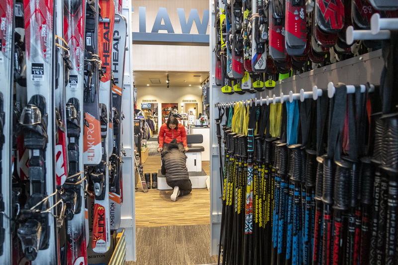 Niseko Kutchan Hanazono Ski Resort - Ski & Snowboard Rental - A practical timeline, from shop to slopes