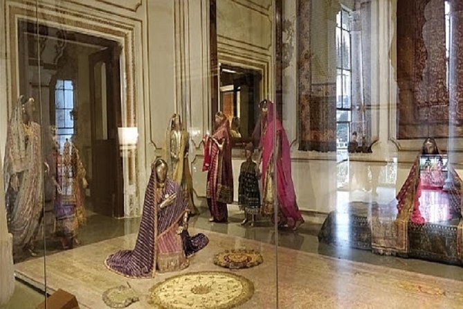 Nizam Palaces Tour Royal History of Hyderabad - Meeting and Pickup Details