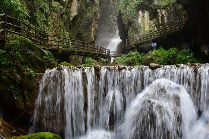 Nizhu River Scenic Area Private Tour by High Speed Train - Who Should Consider This Tour?