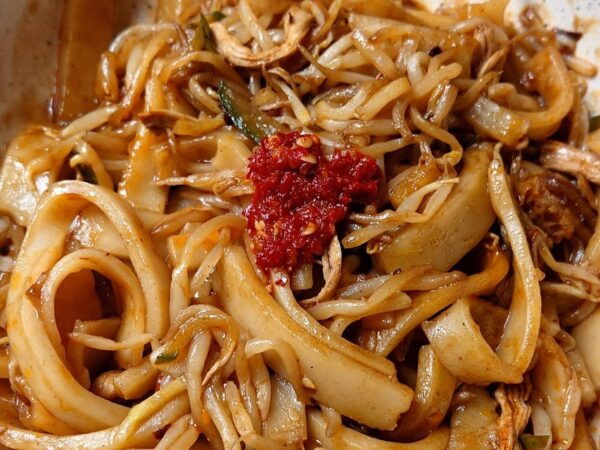 No Diet Club - a Selection of the Best Spicy Food in Paris ! - Meet the Team Behind the Tour