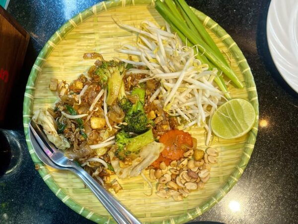 No Diet Club - Local Food Tour in Bangkok With Many Tastings - Meeting Point Details