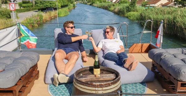 Nocturnal Eclipse - Evening Private Boat Cruise in Champagne - Transportation Details