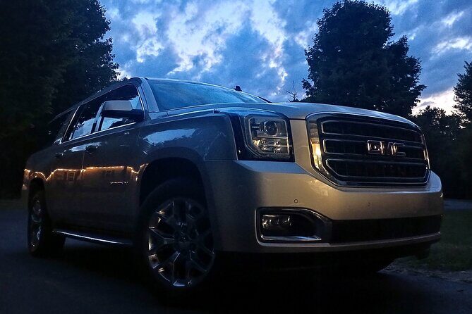 NON-BUS 2 couple / 4 person Traverse City Old Mission Wine Tour - The Experience: An In-Depth Look at the Traverse City Old Mission Wine Tour