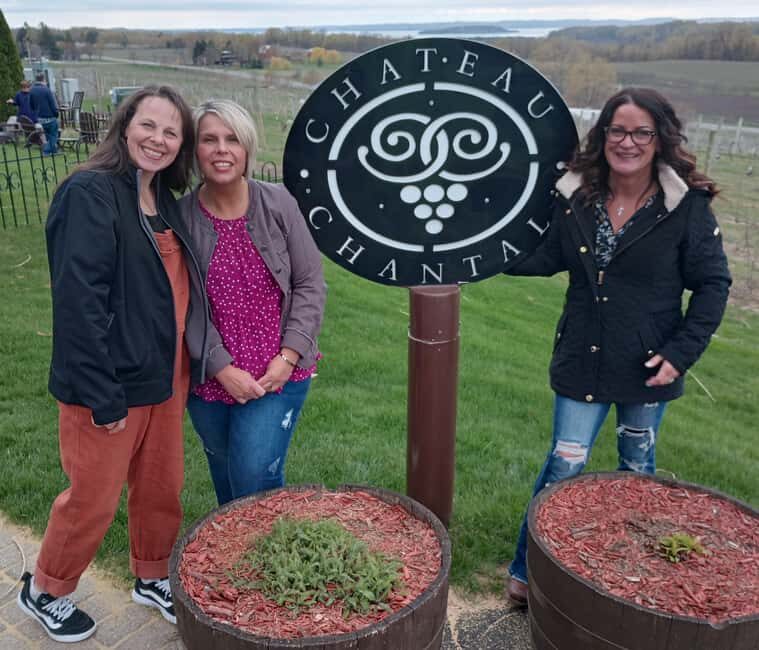 NON BUS BRYS Estates FROSE' Traverse Old Mission Wine Tour - Good To Know