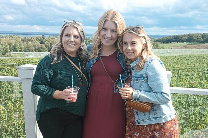 NON BUS Traverse City Singles Mingle Sunset Wine Distillery Tour - Who Is This Tour Best For?