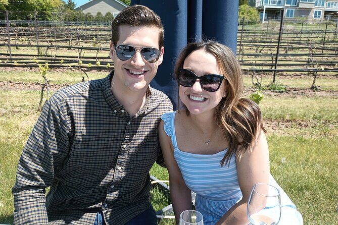 NON BUS Traverse City Singles Mingle Sunset Wine Distillery Tour - The Sum Up