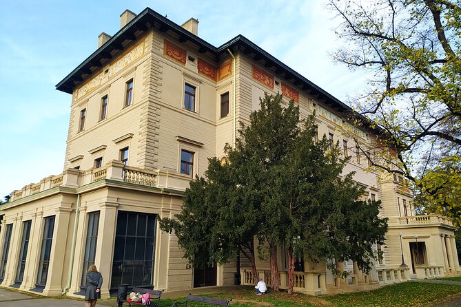 Non-touristy Prague - Cozy Neighborhoods - Private Tour - Additional Information