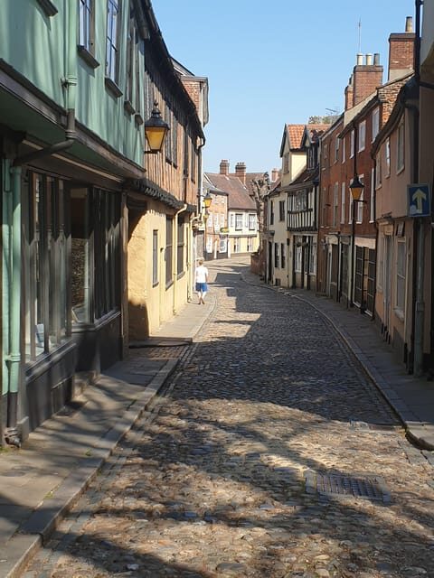 Norfolk: Broads & Coast Online Road Trip Travel Guide - Coastal Towns and Beach Days