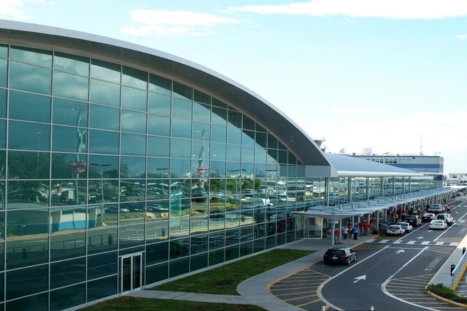 Norman Manley International Airport Kingston to Ocho Rios Hotels - Transport Options Available From Airport