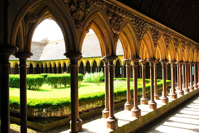 Normandy 2-Days Discovery Trip With D-Day Beaches & Mont Saint Michel From Paris - Personalization and Decision-Making