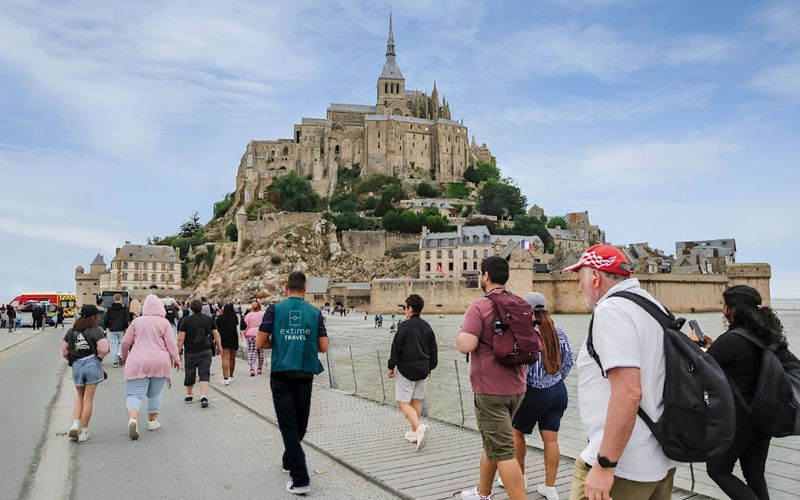 Normandy Landing Beaches and Mont Saint Michel 2-Day Tour - Normandy’s landing beaches: history on a tight clock