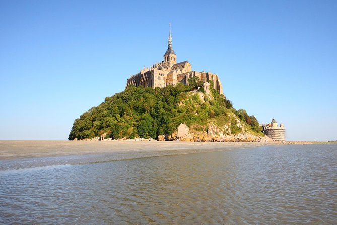 Normandy Loire Valley 3-Days Trip With Mont Saint Michel and Castles From Paris - Transport and Accommodation
