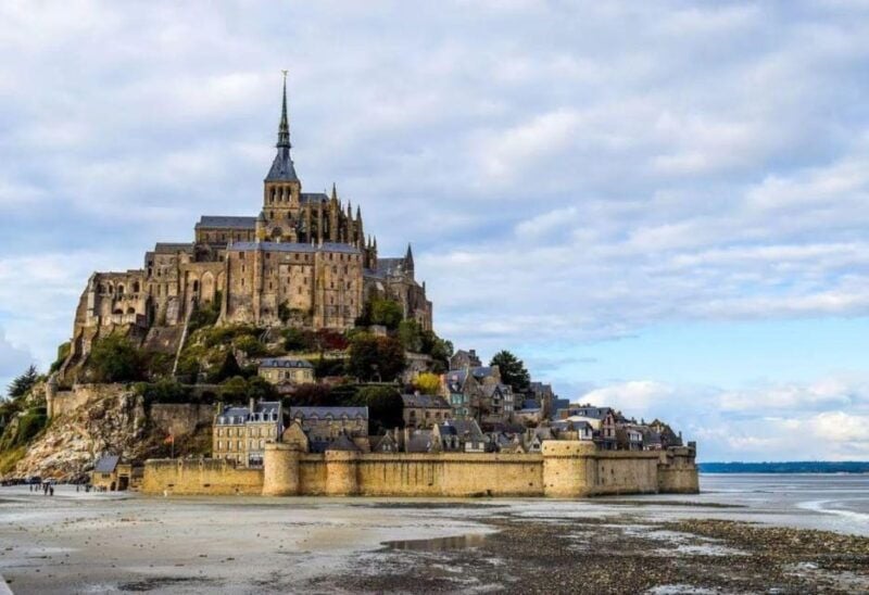 Normandy: Mont-Saint-Michel and Saint-Malo Private Shuttle - Exploring Mont-Saint-Michel