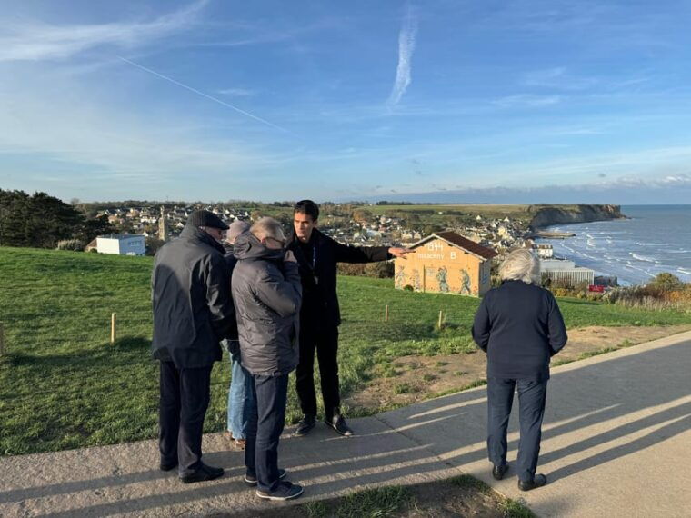 Normandy: Omaha and Arromanches Guided Tour - Longues-sur-Mer Battery: A Defensive Stronghold