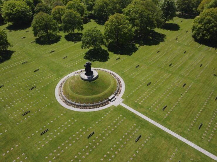 Normandy: Private Guided Tour With a Licensed Guide - Good To Know