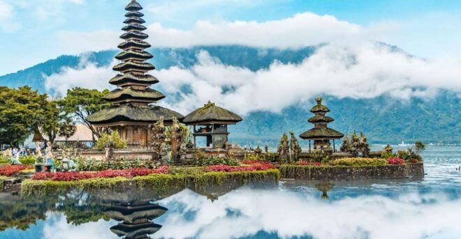North Bali: All Inclusive Ulun Danu Temple / Banyumala - Bedugul Area Exploration