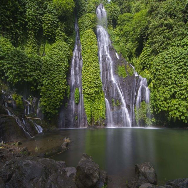 North Bali : Lake Bratan, Handara Gate, Waterfall & Swing - Lake Bratan Visit