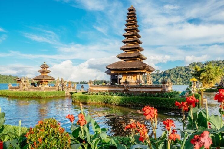 North Bali: Sekumpul Waterfalls and Ulun Danu Temple Tour - Activity Details