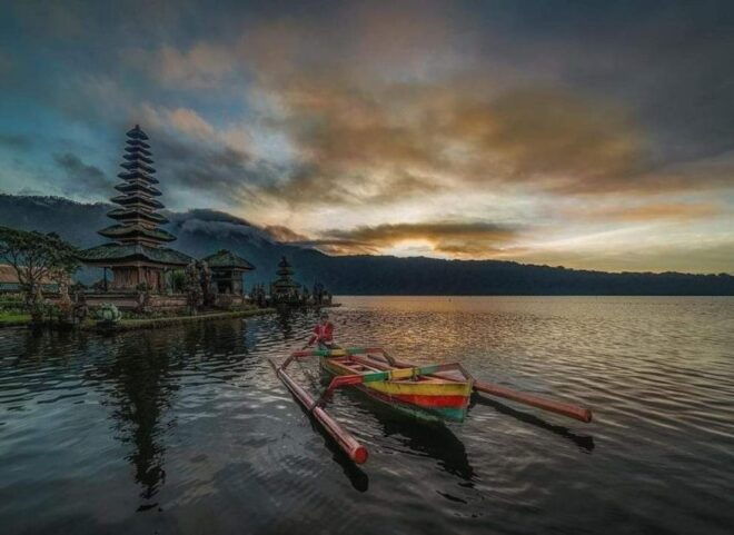 North Bali : Sunrise at Ulundanu Temple & Sekumpul Waterfall - Key Experiences