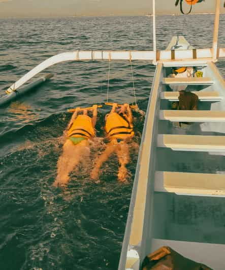 North Bali: Swim, Snorkel, Breakfast With Dolphins at Lovina - Breakfast on the Boat