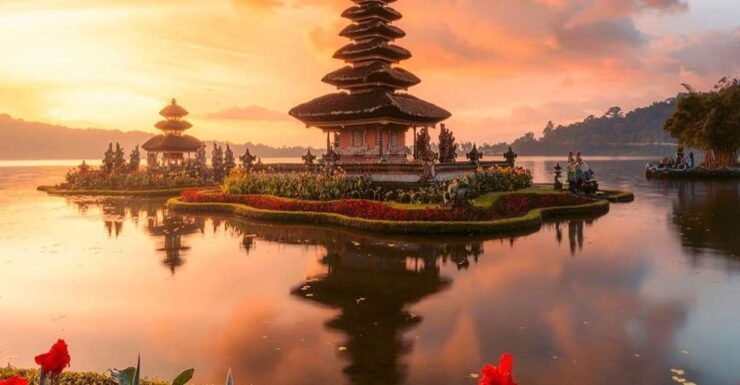 North Bali: Tanah Lot, Jatiluwih Terrace, Ulun Danu Beratan - Tanah Lot Temple