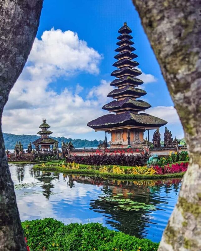 North Bali: Ulun Danu, Waterfalls, Swing and Monkey Forest - Ulun Danu Beratan Temple: A Snapshot of Bali’s Spiritual Heart