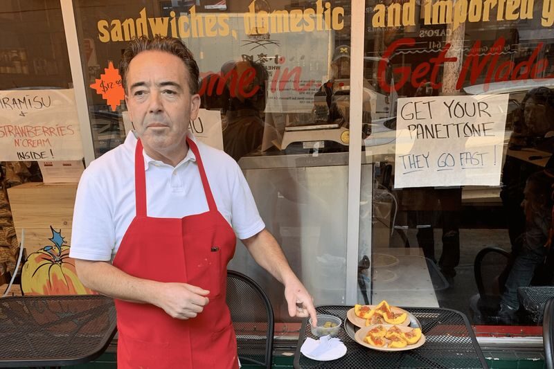 North Beach and Little Italy Food Tour in San Francisco - Pizza and chocolate, with room for a change of pace
