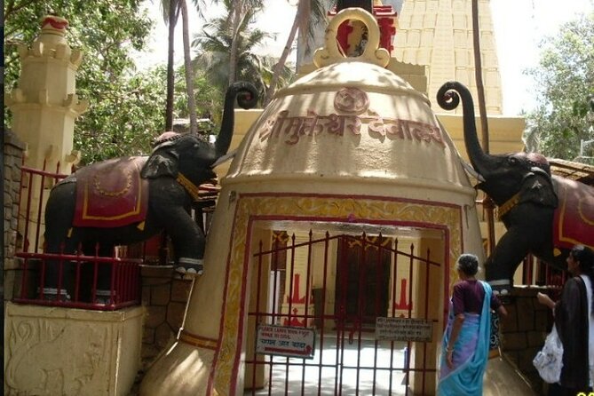 North Mumbai (Bollywood District)Tour With Lunch & Transport - Inclusions and Exclusions