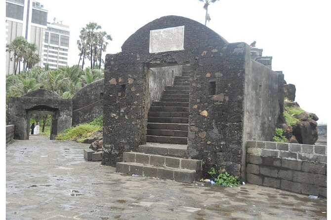 North Mumbai (Bollywood District)Tour With Lunch & Transport - Frequently Asked Questions