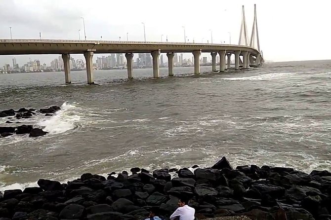 North Mumbai City With Bollywood Studio Tour in Private Vehicle - Good To Know