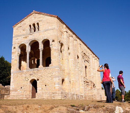 North of Spain & Portugal: 8-Day Guided Tour From Barcelona - The Sum Up