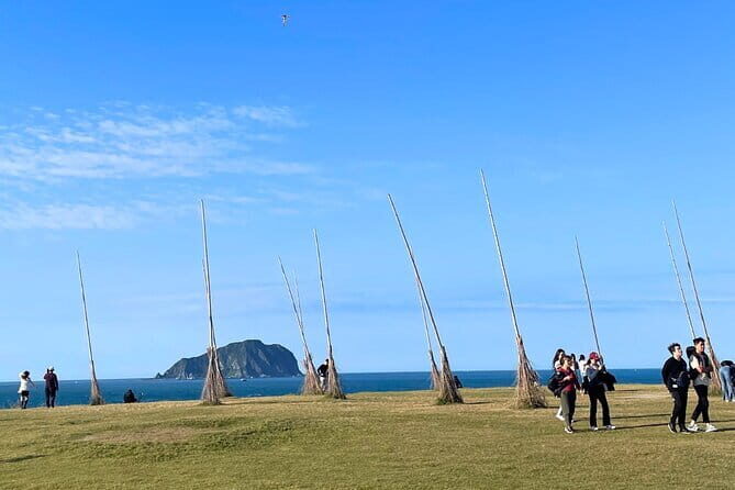 Northeast Coast Instagram Photo Tour in Keelung & New Taipei - The Highlights of the Northeast Coast Instagram Photo Tour