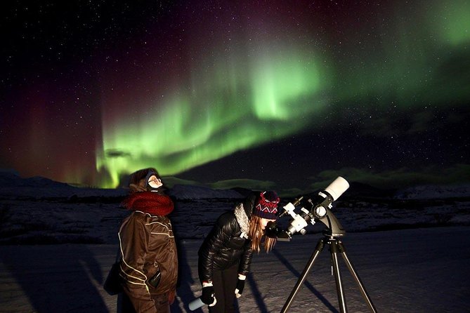 Northern Lights and Stargazing:Small Group Tour With Local Guides From Reykjavik - The Sum Up