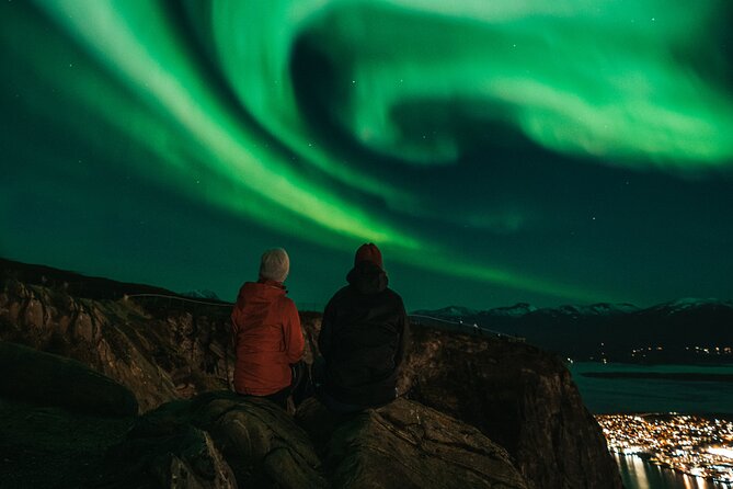 Northern Lights Chase With Free Photos - Admission and Operator