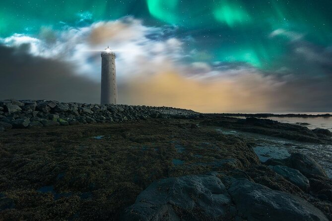 Northern Lights & Hot Chocolate Minibus Tour in Reykjavik - Pickup Information