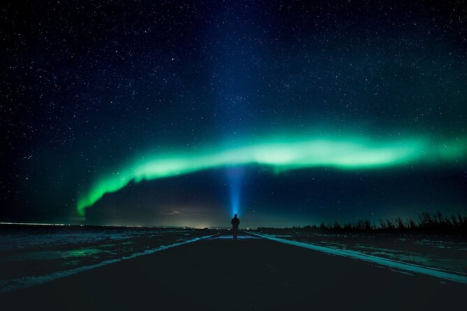 Northern Lights & Hot Chocolate Minibus Tour in Reykjavik - Common Questions
