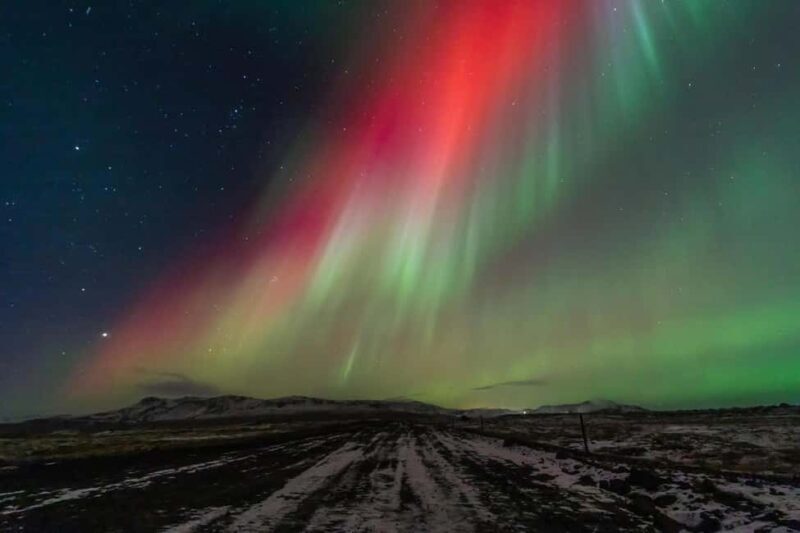 Northern Lights in Super Jeep, Photos, Hot Cocoa, Pastries - Duration, Group Size, and Practical Details