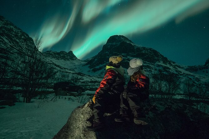 Northern Lights Minibus Chase Lofoten - Common Questions