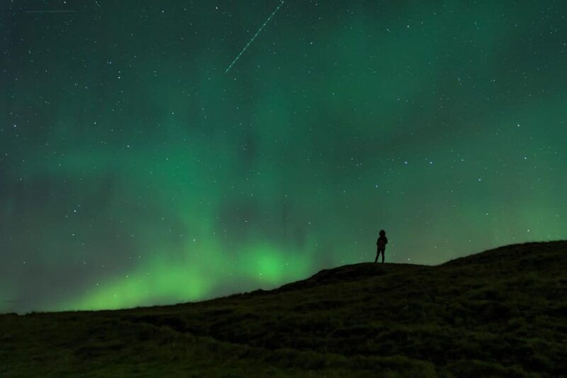 Northern Lights, Off-Road Truck, Photos, Hot Cocoa, Pastries - The Journey: From Reykjavik to the Icelandic Wilderness